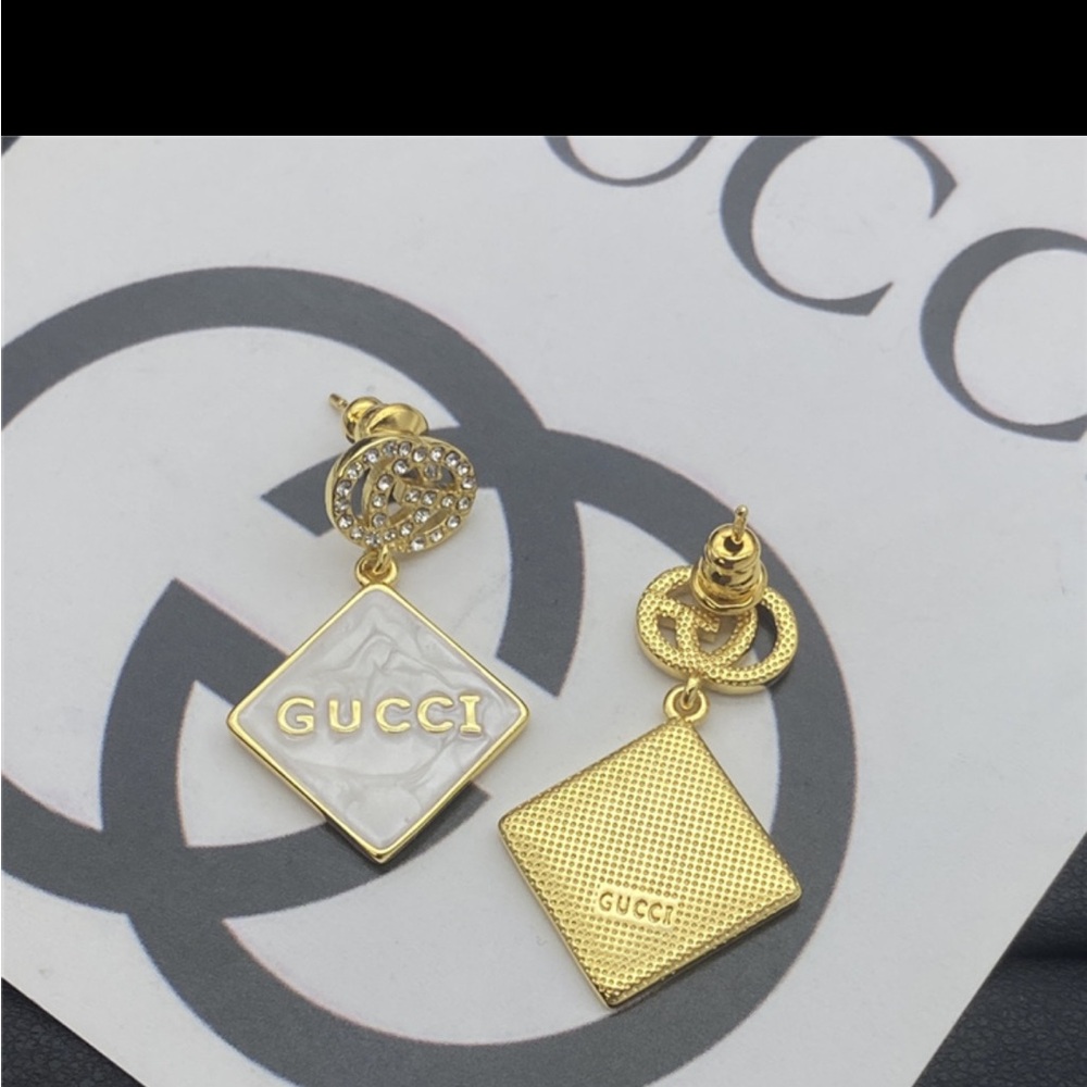 Elegant ! Gold and Cream Square Earrings